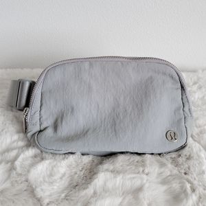 Lululemon Everywhere Belt Bag, Silver